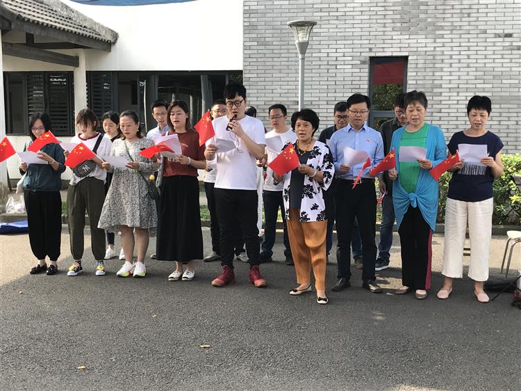 合唱《我和我的祖国》.JPG
